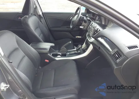 2015 Honda Accord Sport z USA, uszkodzony, nr VIN 1HGCR2F58FA191771